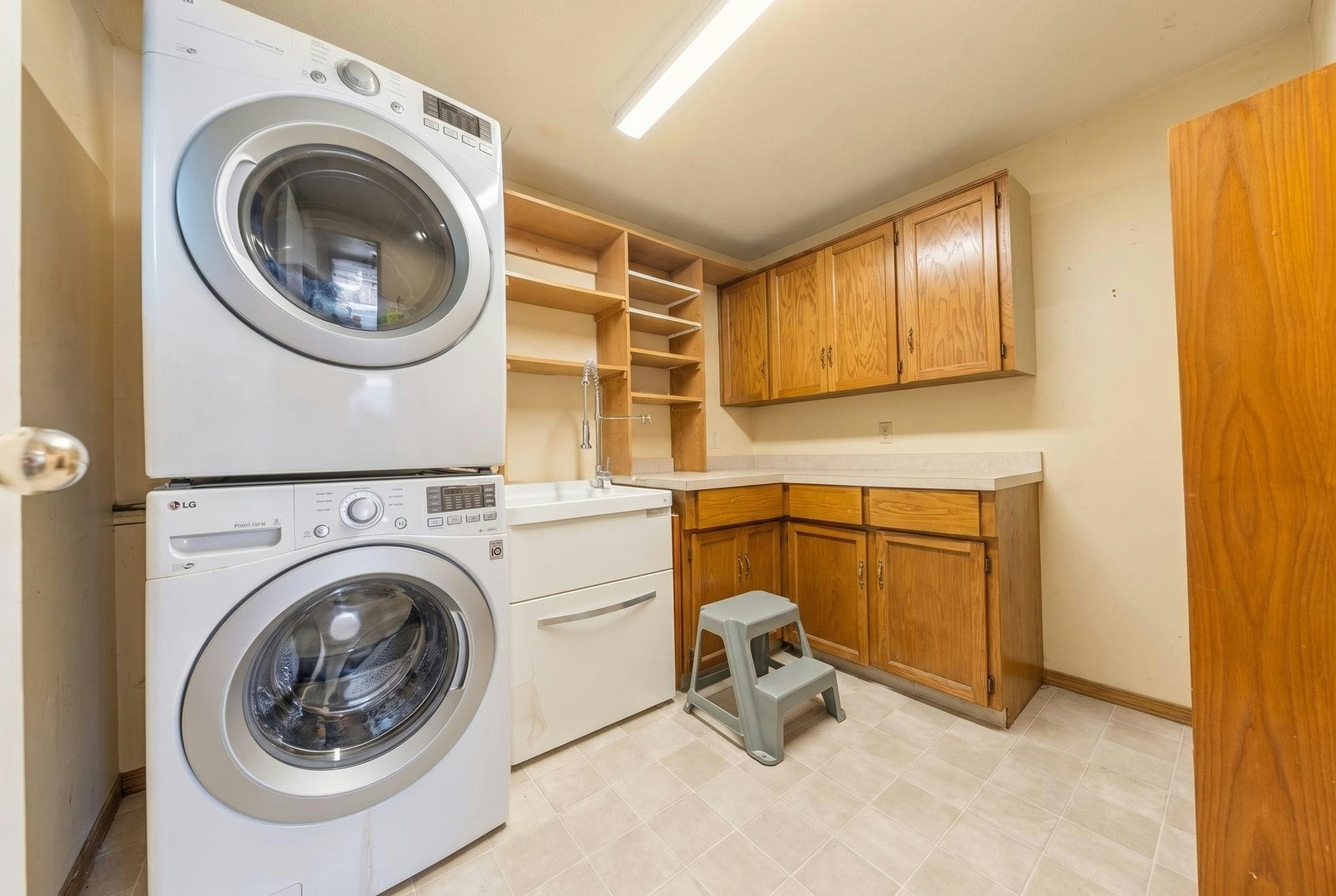4-230 W 16th Street, North Vancouver, BC, V7M 1T6 - 29