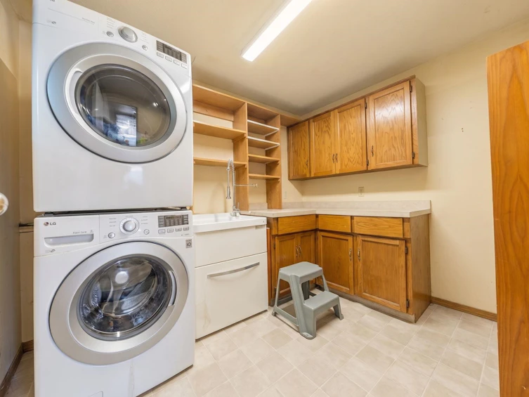 4-230 W 16th Street, North Vancouver, BC, V7M 1T6 - 29