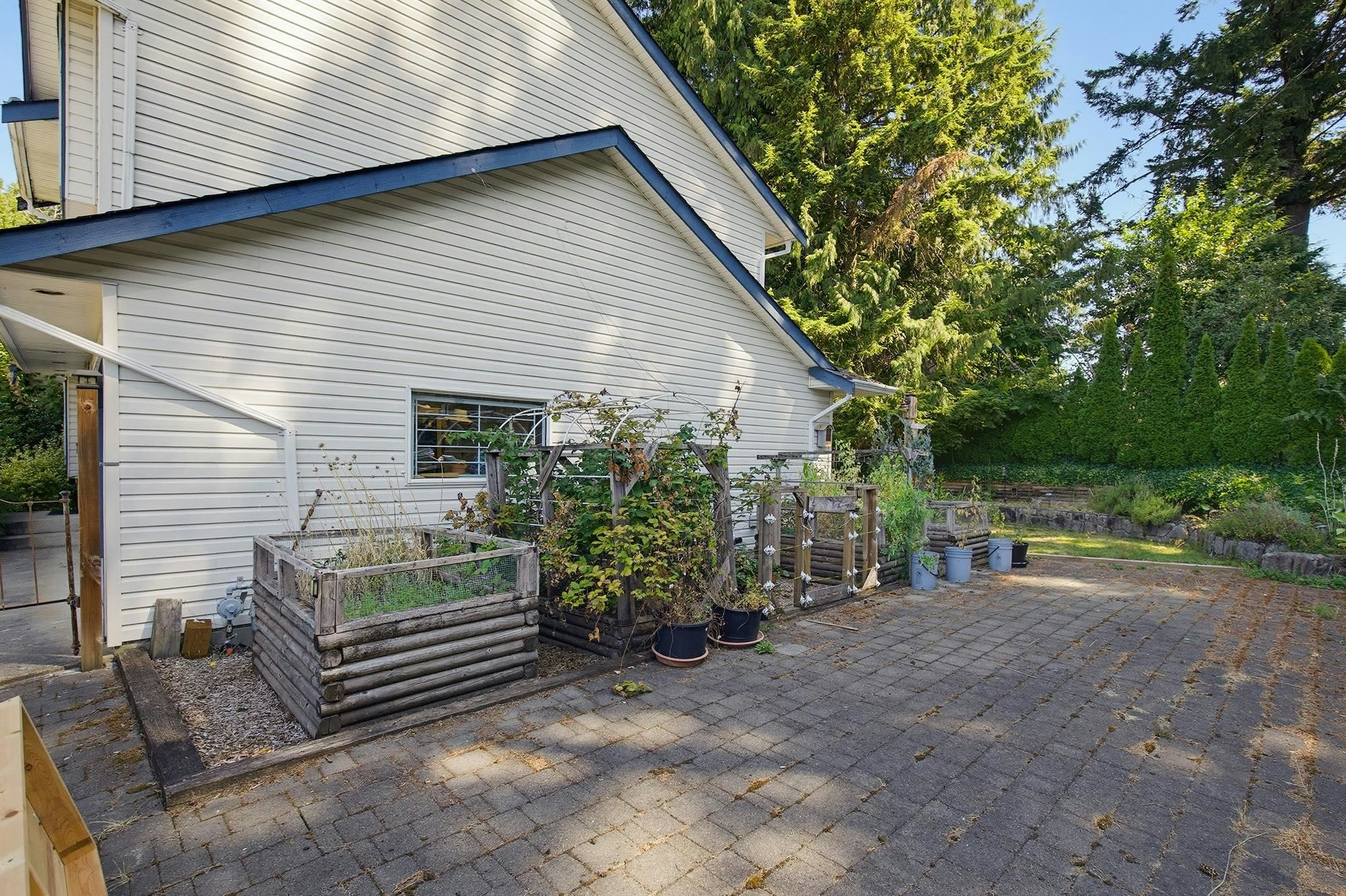 32751 Charnley Drive, Mission, BC, V2V 2N4 - 24