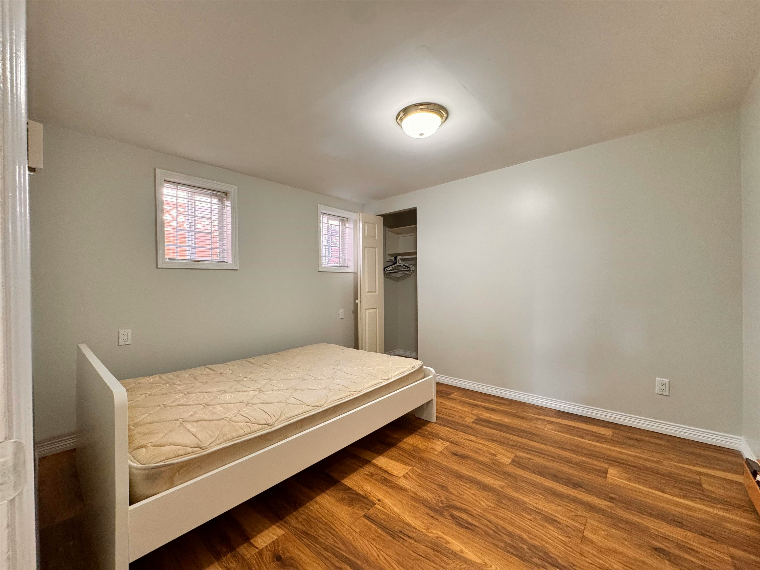Lower-120 Springer Avenue, Burnaby, BC, V5B 3K3 - 11