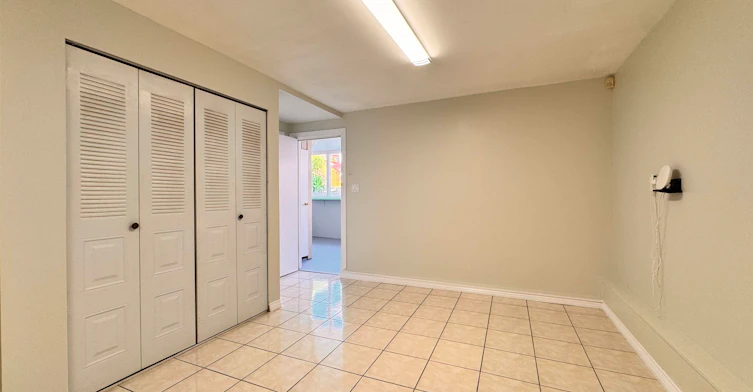 Lower-120 Springer Avenue, Burnaby, BC, V5B 3K3 - 5