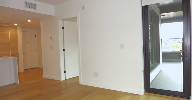 300-6485 Manitoba Street, Vancouver, BC, V5Y 0P7 - 3
