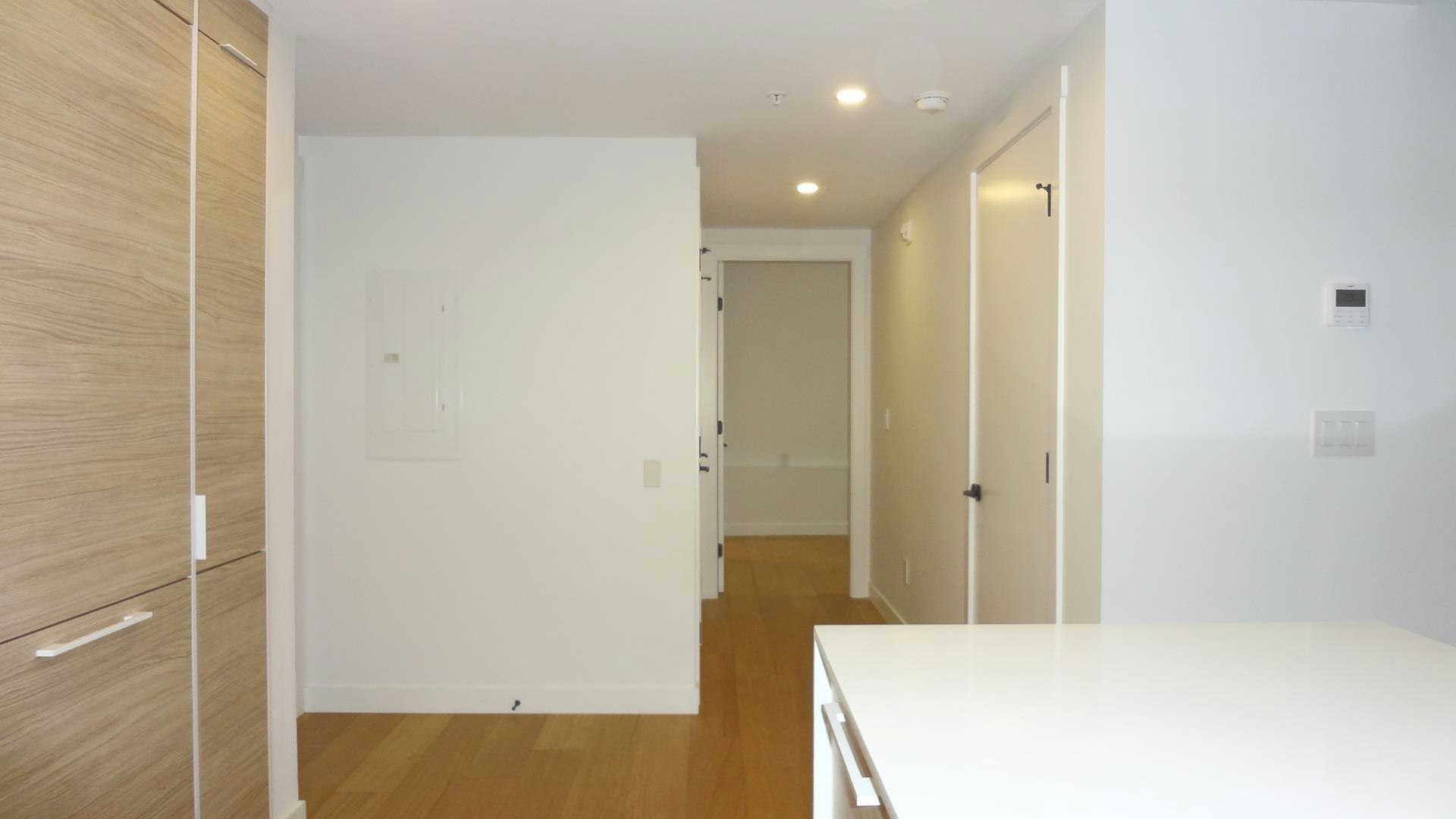 300-6485 Manitoba Street, Vancouver, BC, V5Y 0P7 - 6