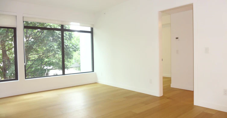 300-6485 Manitoba Street, Vancouver, BC, V5Y 0P7 - 2