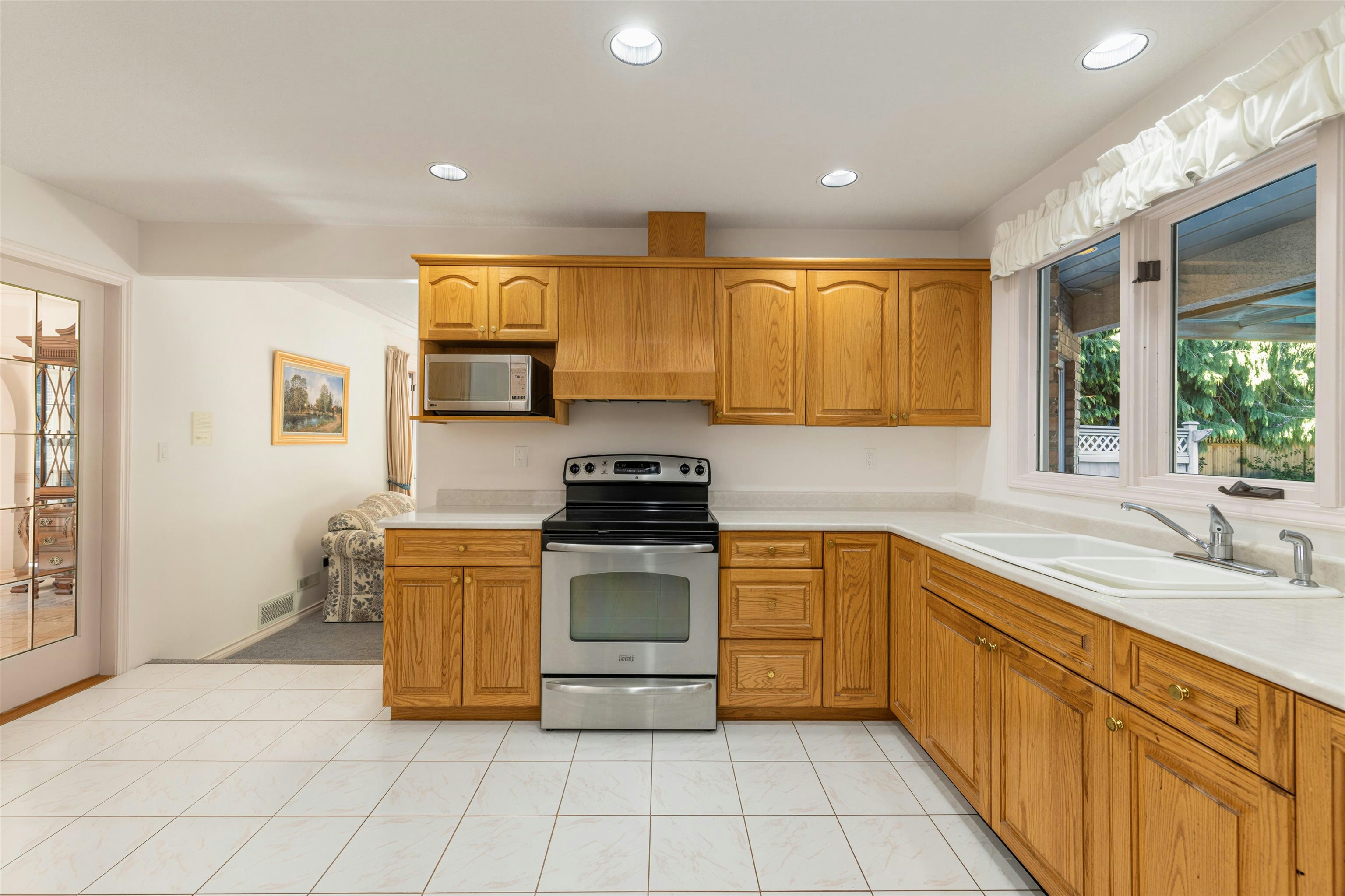 2010 132a Street, Surrey, BC, V4A 9K2 - 32