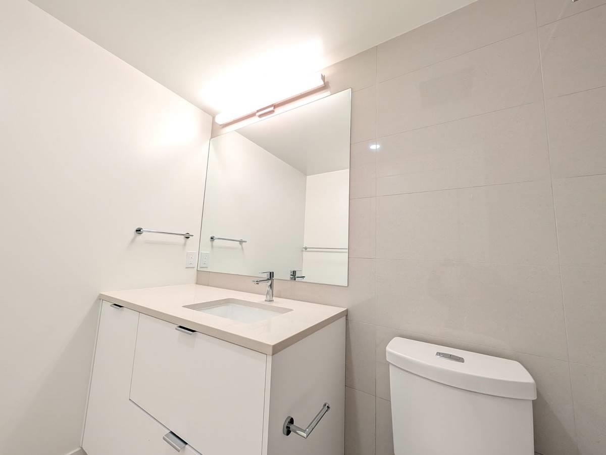 16XX-13675 107a Ave, Surrey, BC, V3T 2H2 - 8
