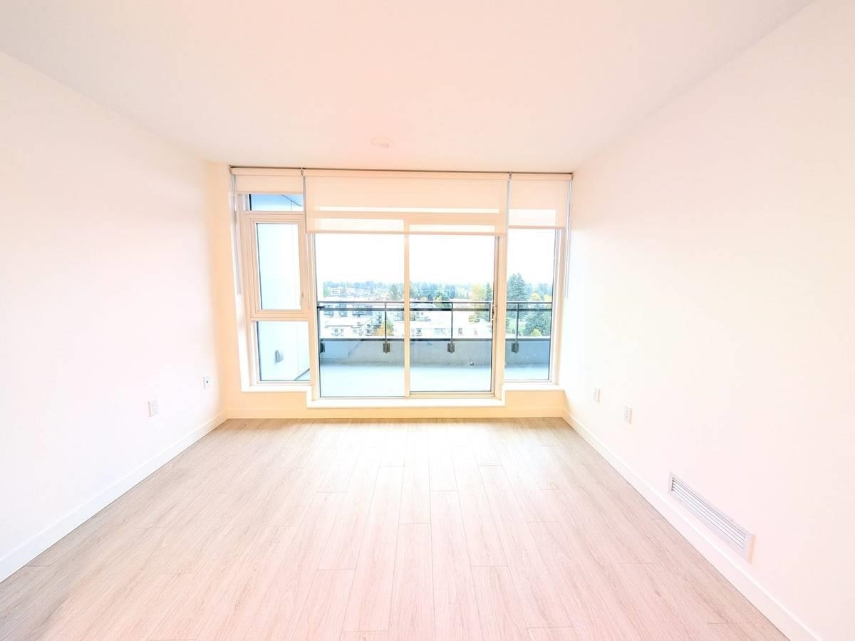 16XX-13675 107a Ave, Surrey, BC, V3T 2H2 - 2