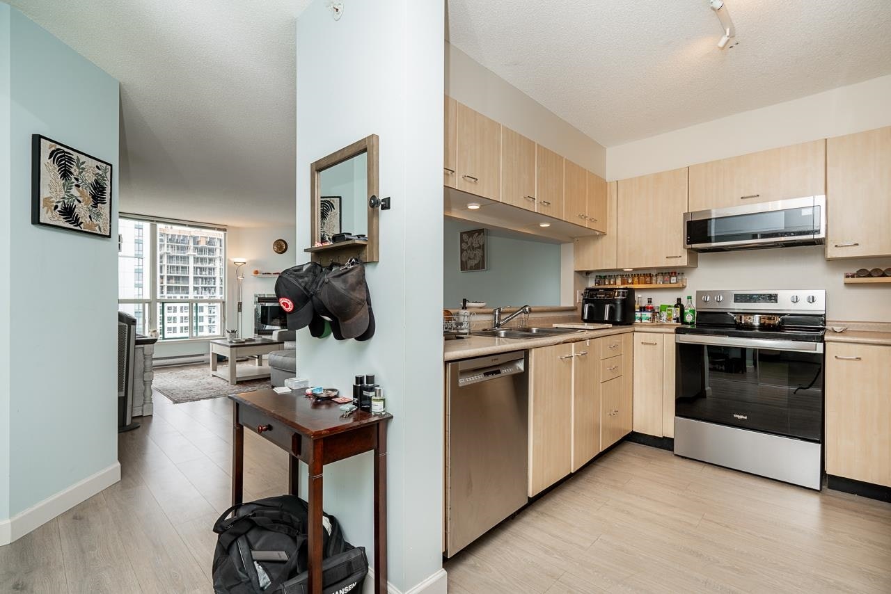 1705-1148 Heffley Crescent, Coquitlam, BC, V3B 8A6 - 9