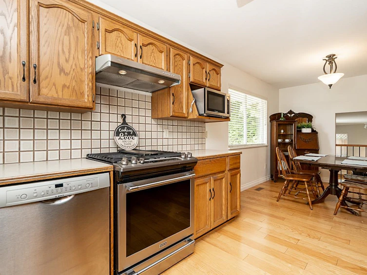 2670 Brewster Drive, Coquitlam, BC, V3B 7A4 - 13