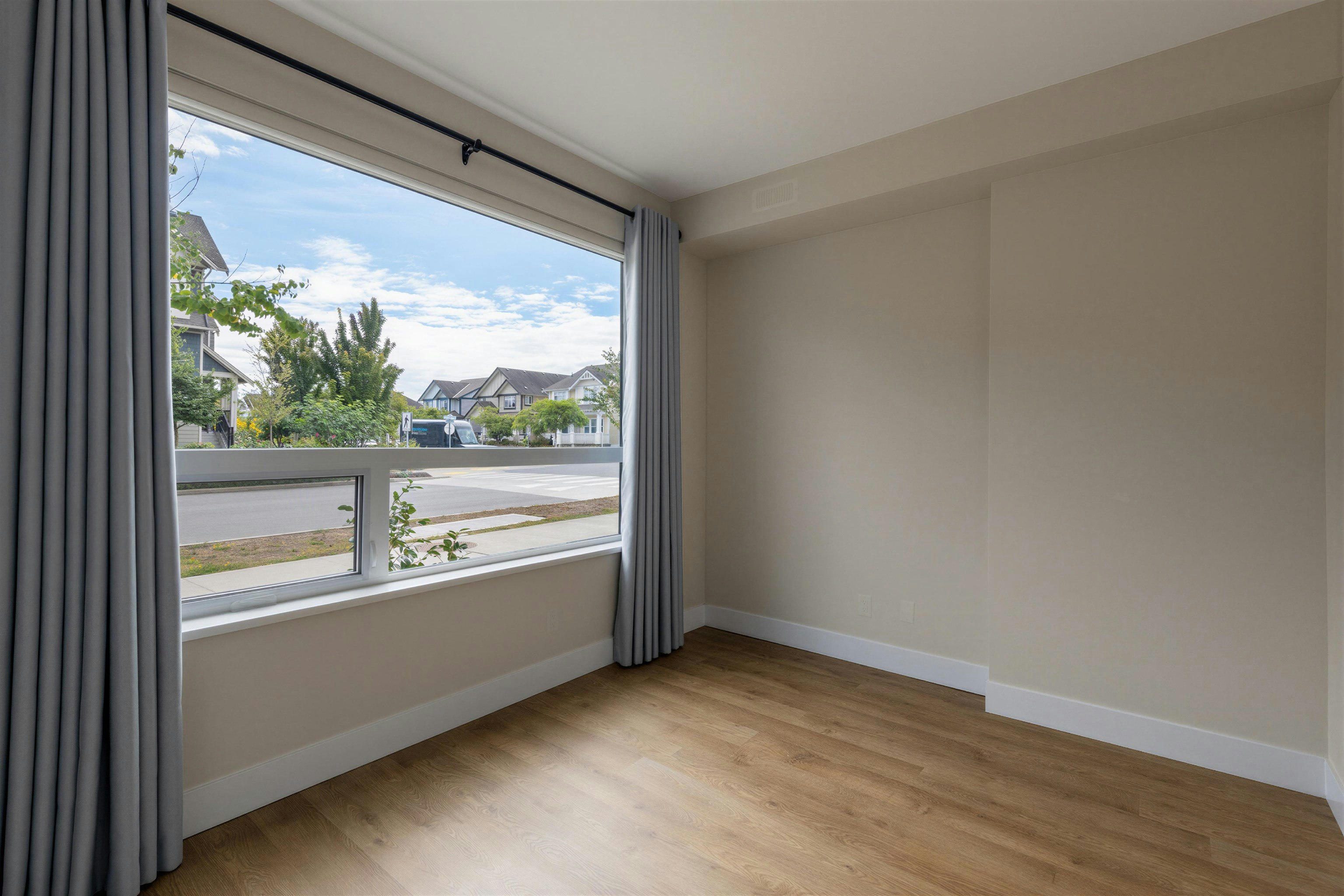 4725 Blue Heron Way - 3
