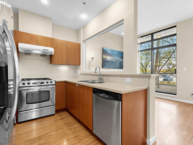 5-8160 Lansdowne Road, Richmond, BC, V6X 0A9 - 5
