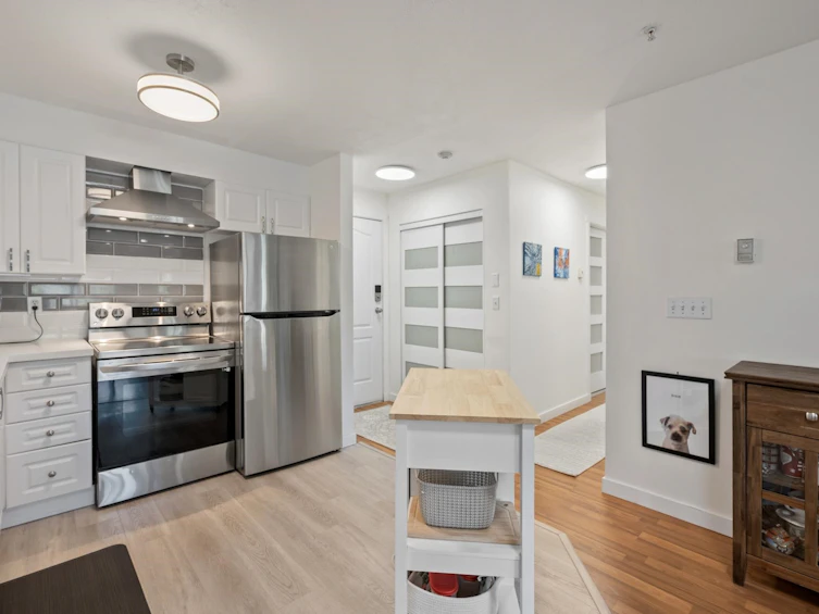 202-5765 Glover Road, Langley, BC, V3A 8M8 - 5