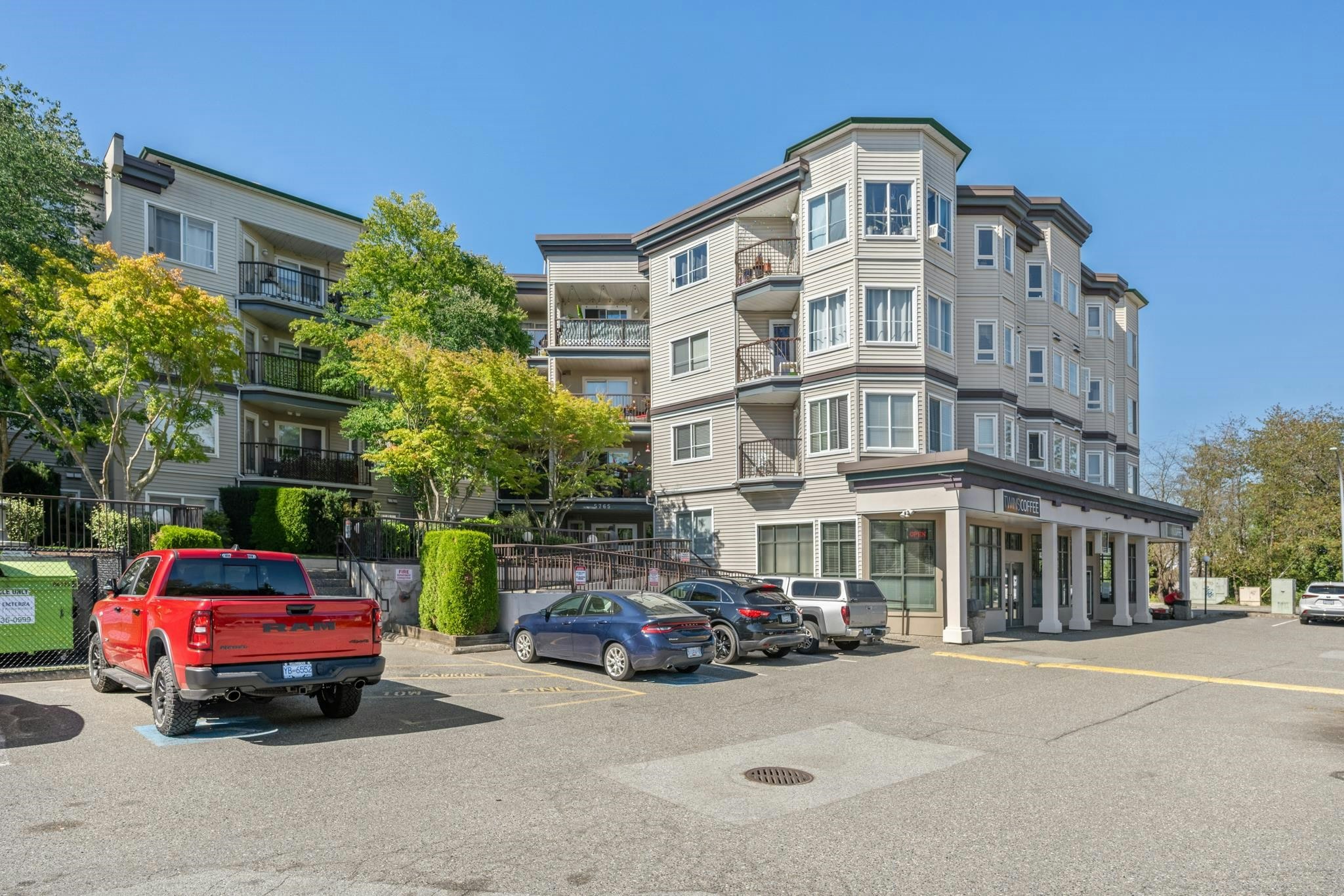 202-5765 Glover Road, Langley, BC, V3A 8M8