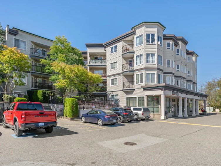 202-5765 Glover Road, Langley, BC, V3A 8M8