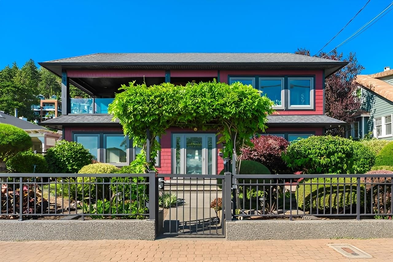 14647 Marine Drive, Surrey, BC, V4B 1B8
