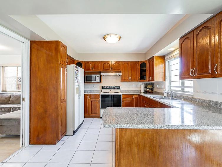 10288 Hall Avenue, Richmond, BC, V6X 3T9 - 11