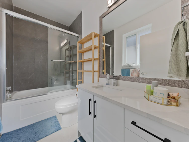 6532 Knight Street, Vancouver, BC, V5P 2W2 - 6