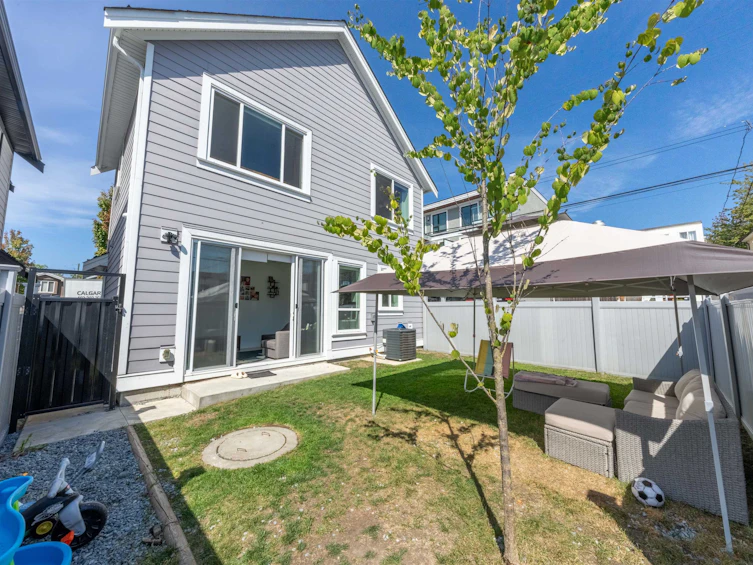 6532 Knight Street, Vancouver, BC, V5P 2W2 - 11