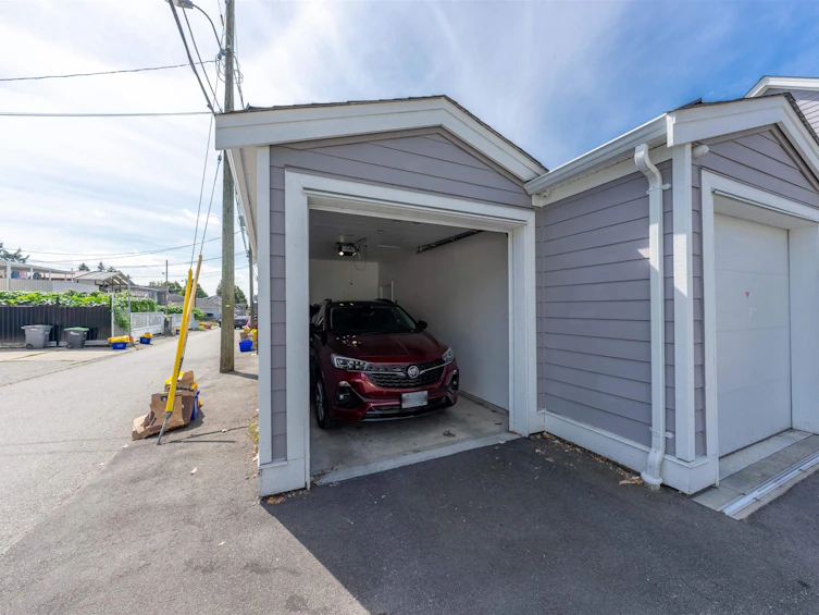 6532 Knight Street, Vancouver, BC, V5P 2W2 - 8