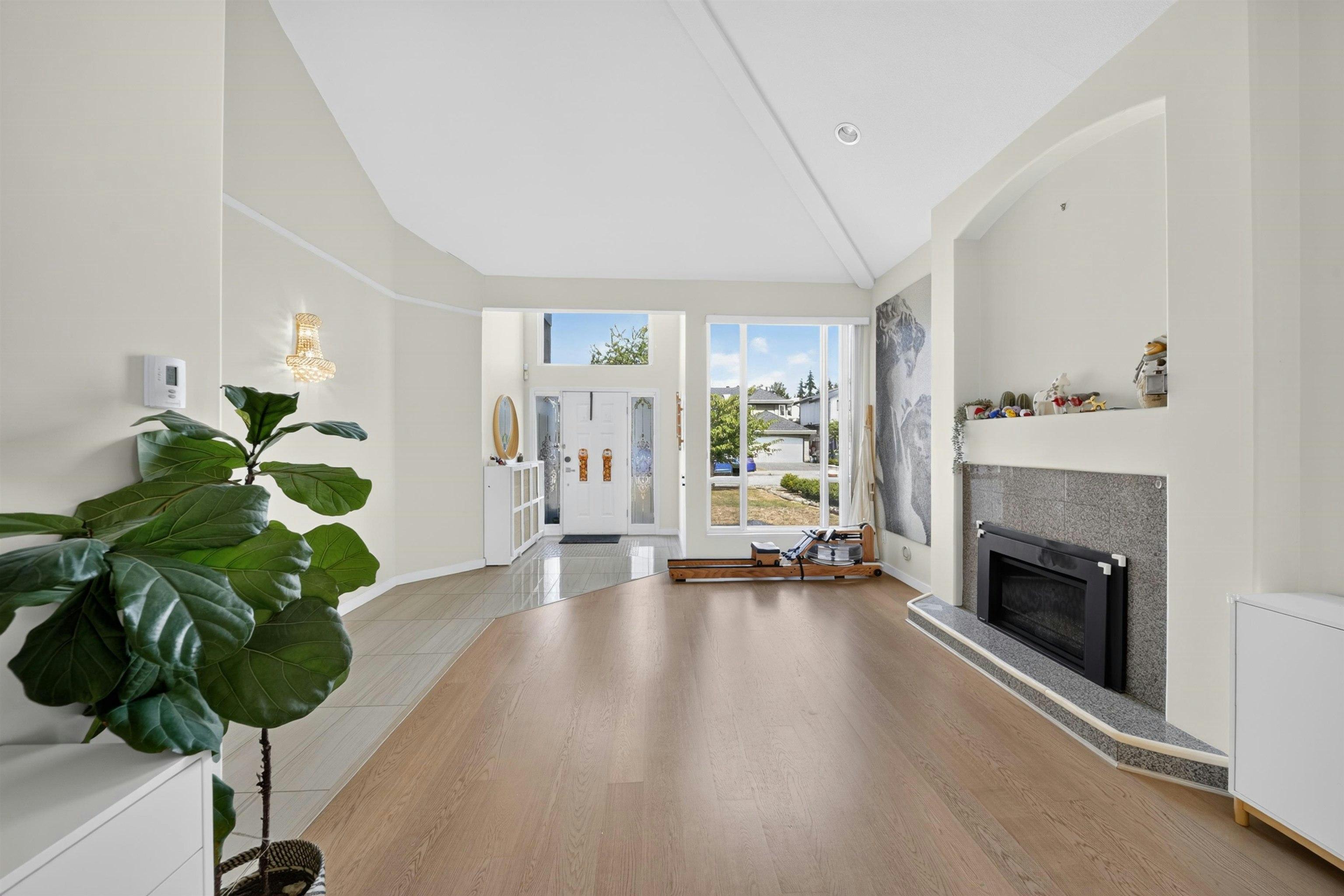 10360 Hall Avenue, Richmond, BC, V6X 3T9 - 7