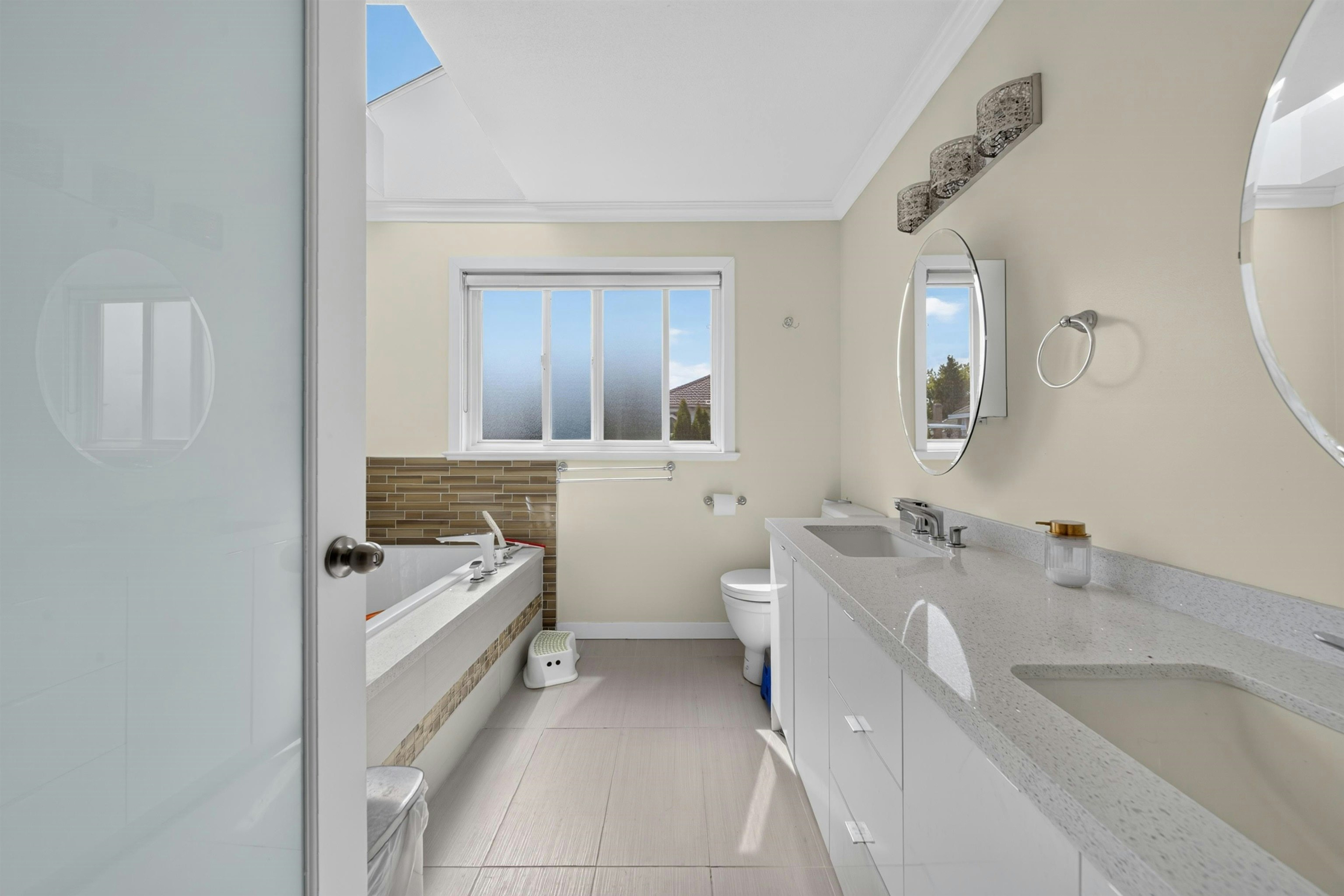 10360 Hall Avenue, Richmond, BC, V6X 3T9 - 21