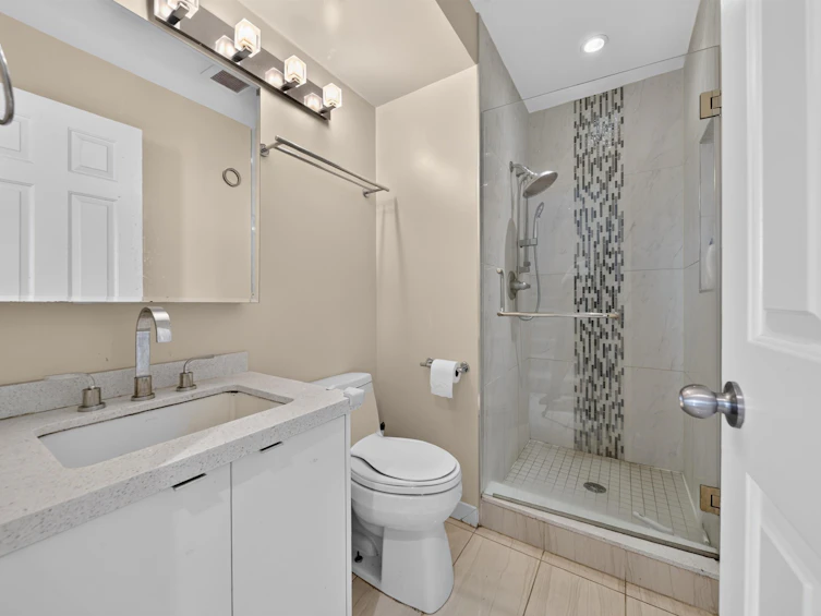 10360 Hall Avenue, Richmond, BC, V6X 3T9 - 24