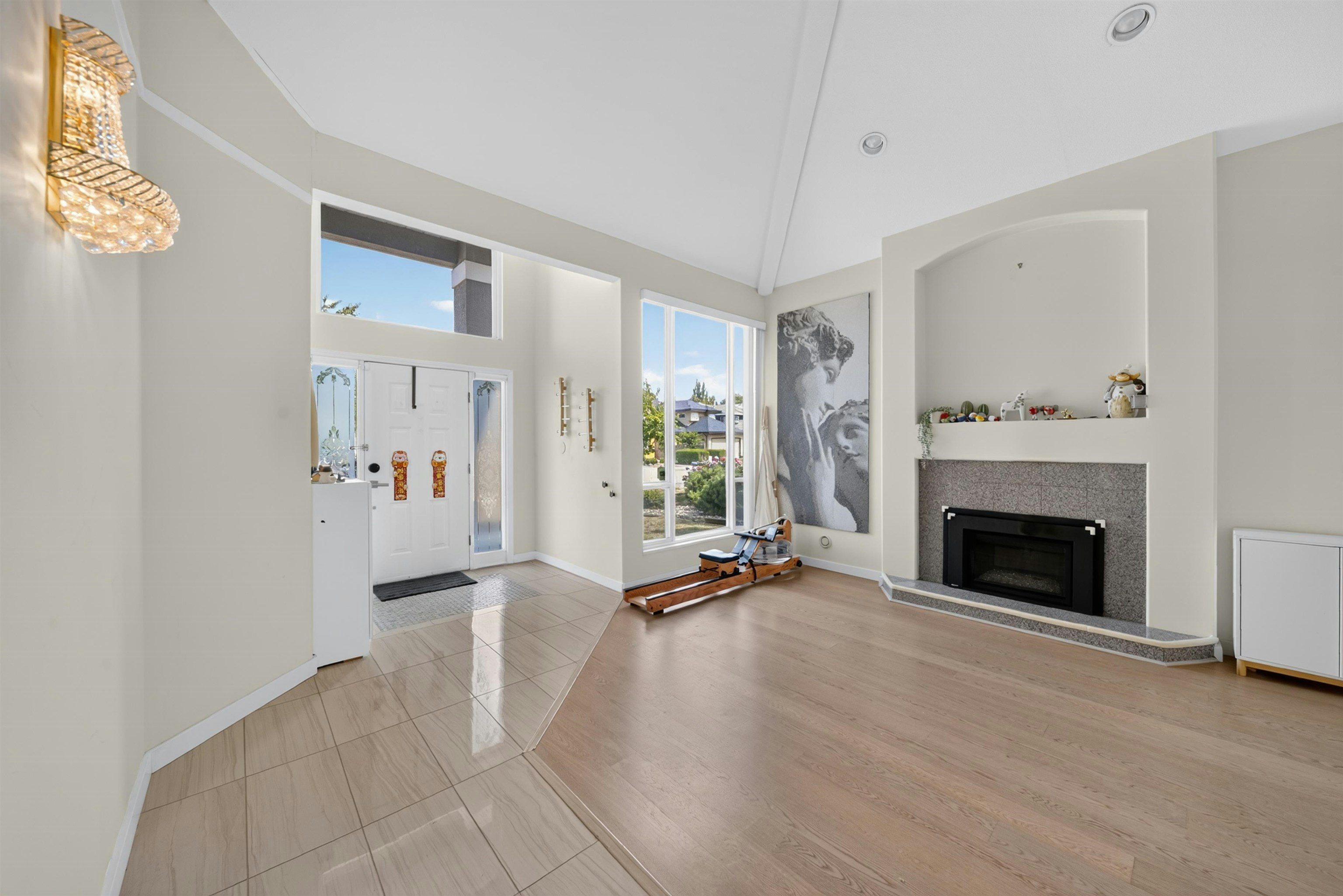 10360 Hall Avenue, Richmond, BC, V6X 3T9 - 6