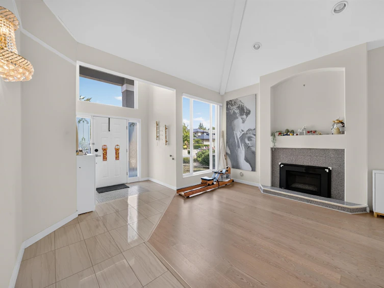 10360 Hall Avenue, Richmond, BC, V6X 3T9 - 6