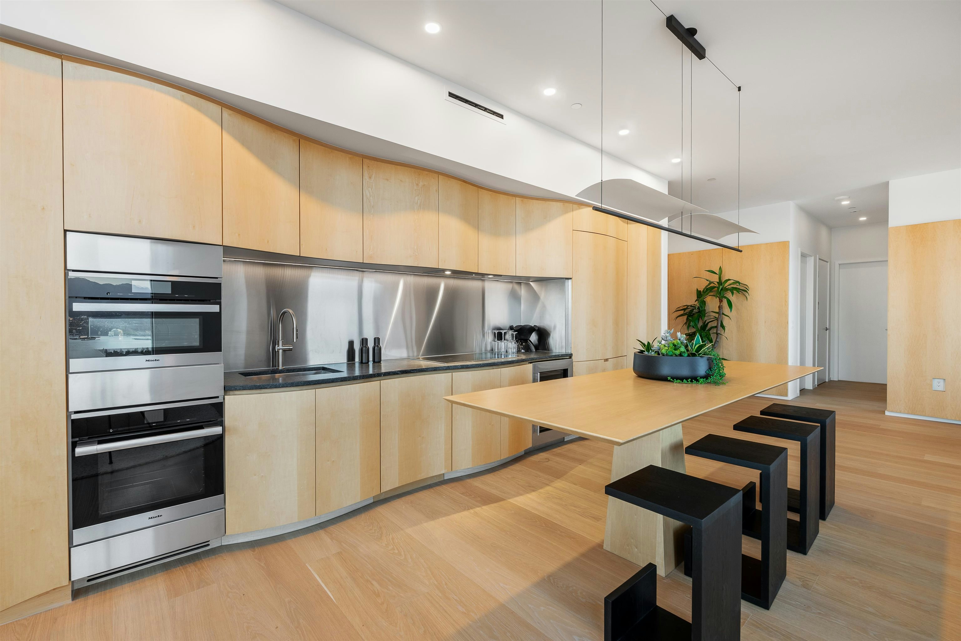 PH2-1568 Alberni Street, Vancouver, BC, V6G 2Z6 - 10