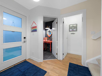 6-300 Maude Road - 2