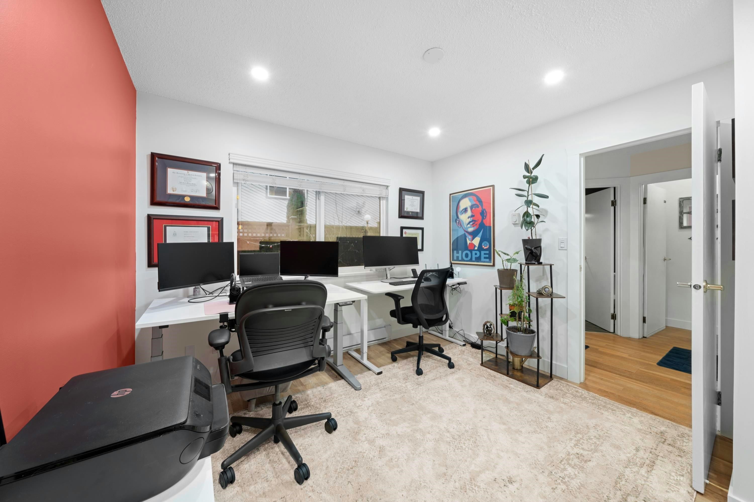 6-300 Maude Road - 3