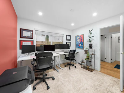 6-300 Maude Road - 3