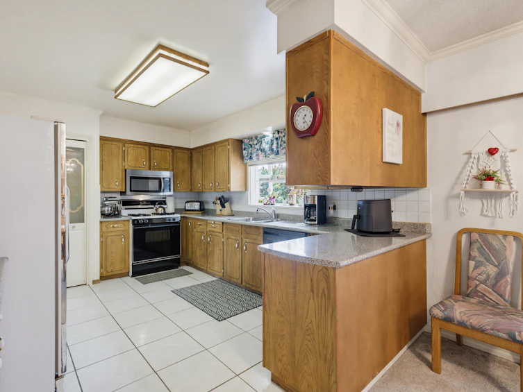 3575 Coast Meridian Road, Port Coquitlam, BC, V3B 3N7 - 11