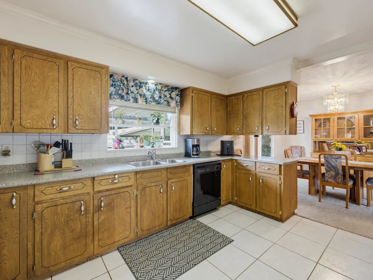 3575 Coast Meridian Road, Port Coquitlam, BC, V3B 3N7 - 10