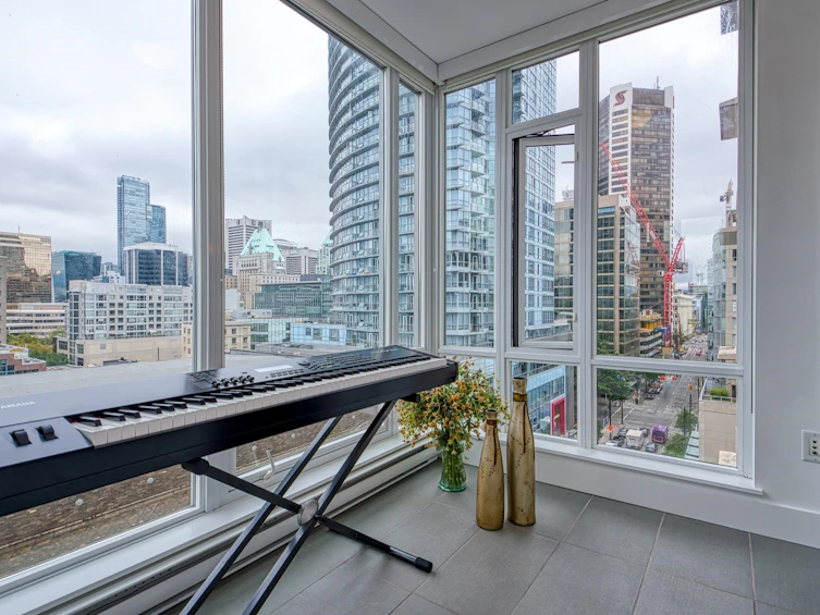 1104-565 Smithe Street, Vancouver, BC, V6B 0E4 - 12