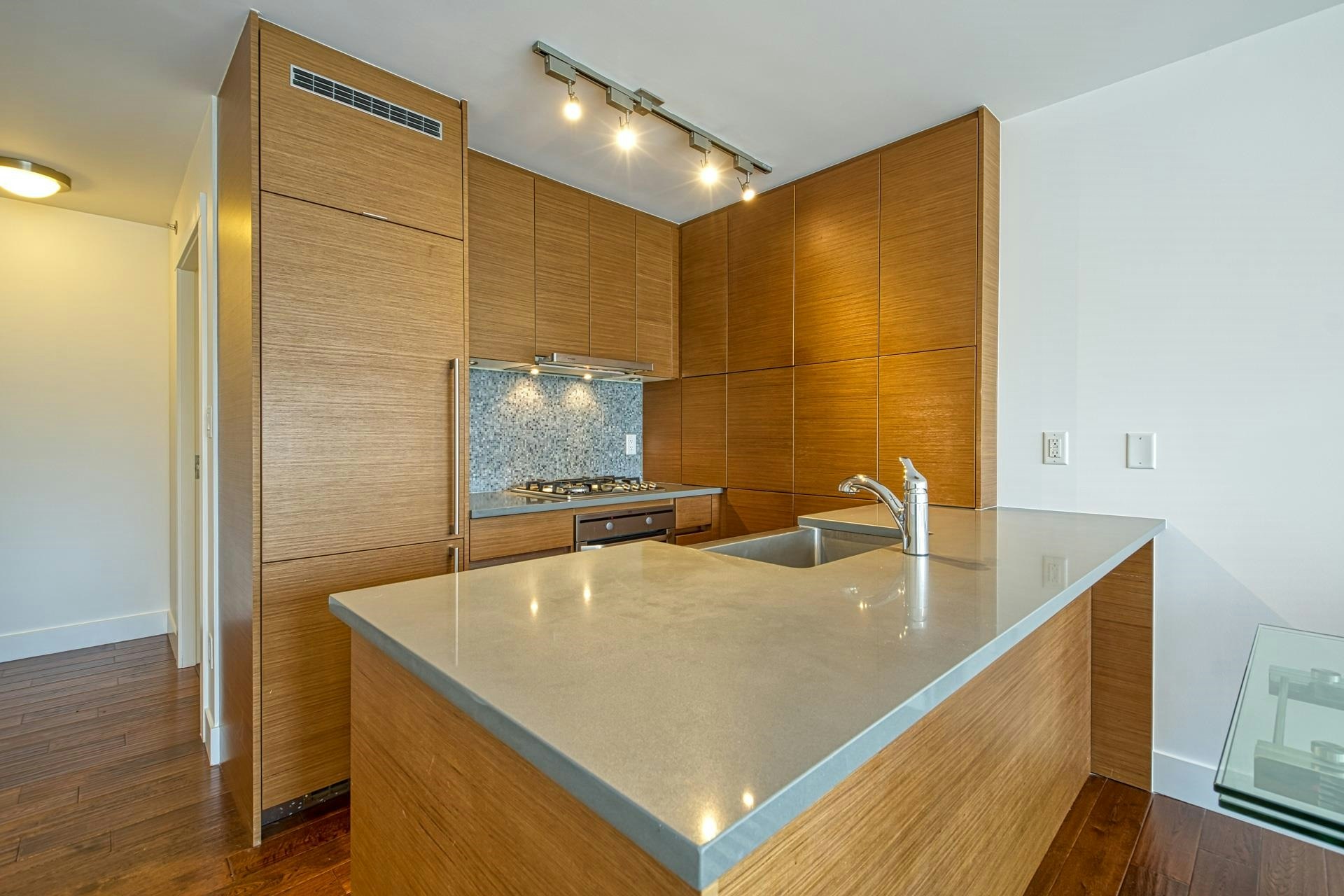 1104-565 Smithe Street, Vancouver, BC, V6B 0E4 - 14