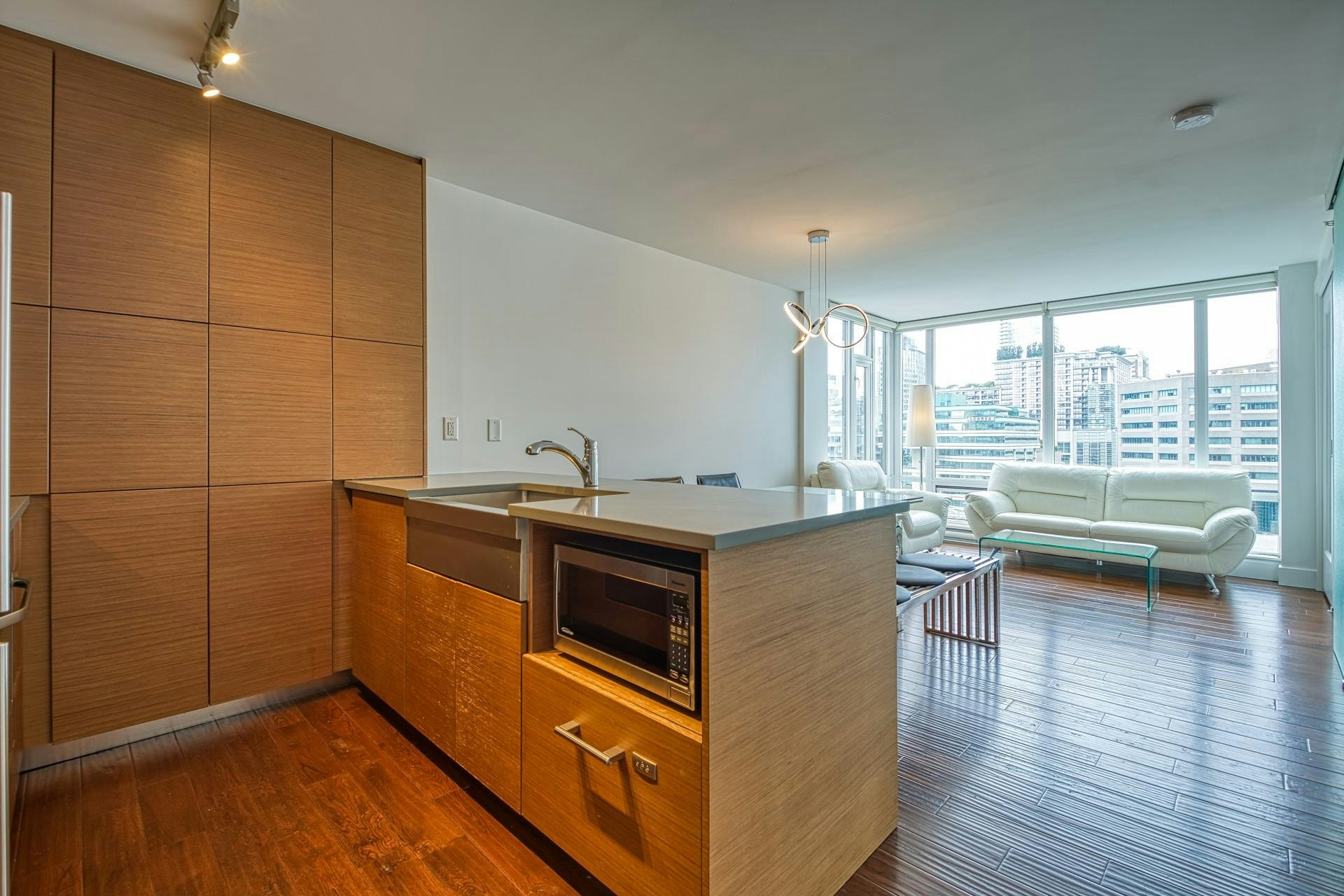 1104-565 Smithe Street, Vancouver, BC, V6B 0E4 - 9
