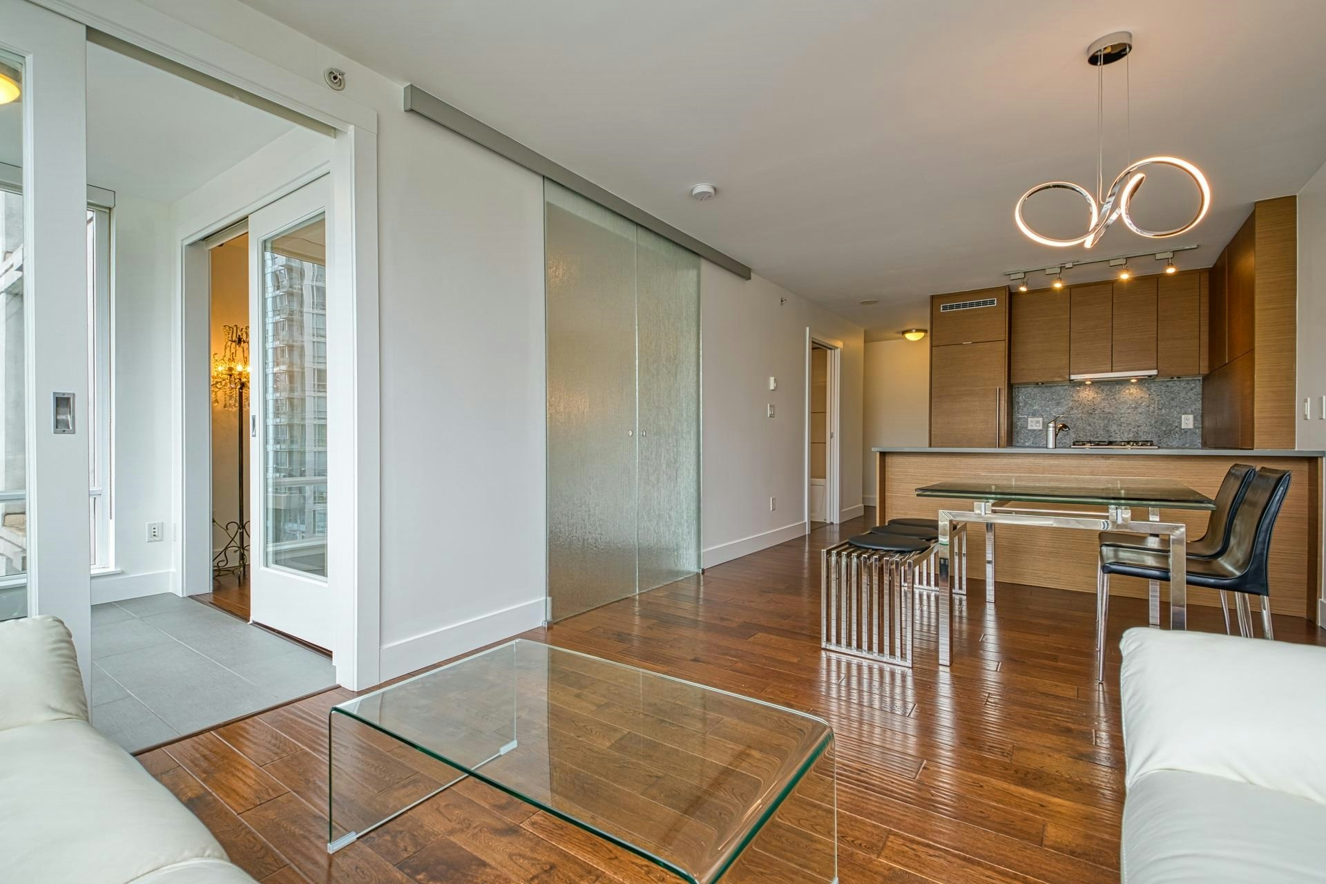1104-565 Smithe Street, Vancouver, BC, V6B 0E4 - 6