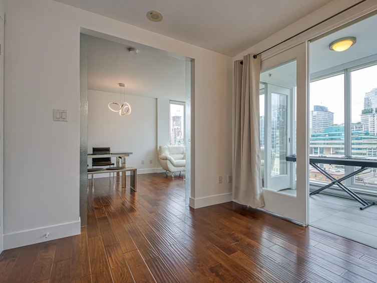 1104-565 Smithe Street, Vancouver, BC, V6B 0E4 - 10