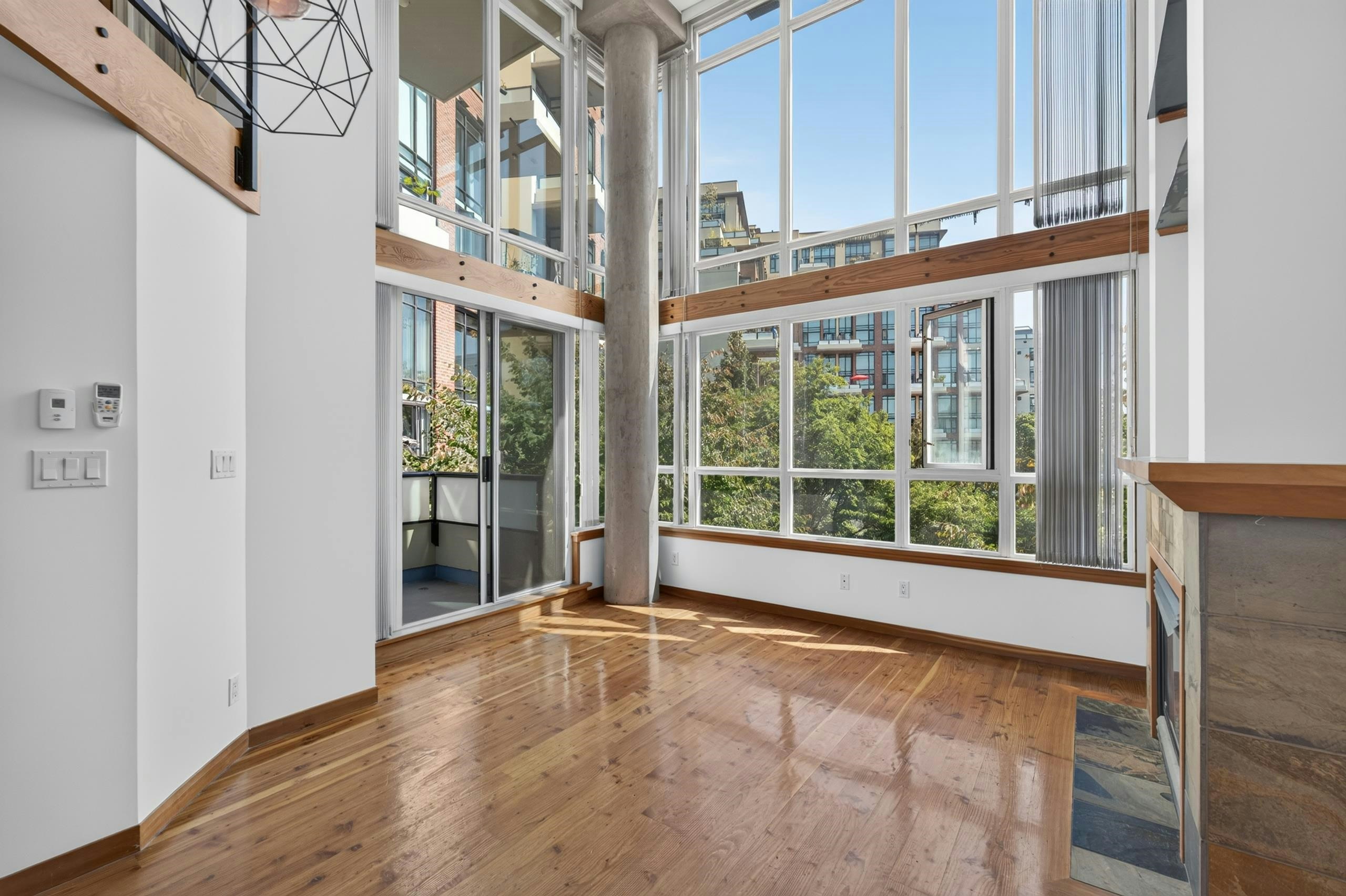 201-7 Rialto Court - 3