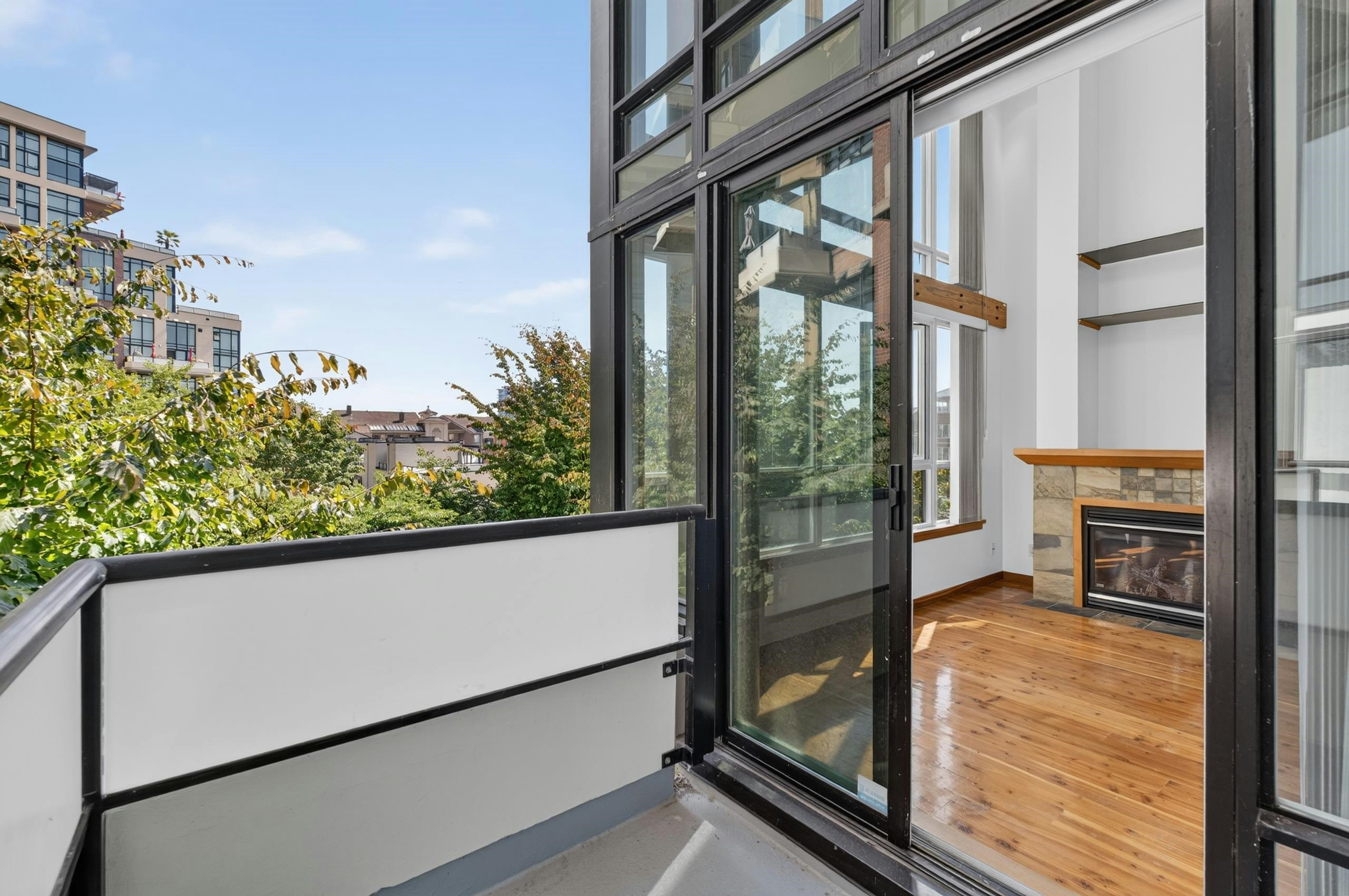 201-7 Rialto Court, New Westminster, BC, V3M 7A8 - 27
