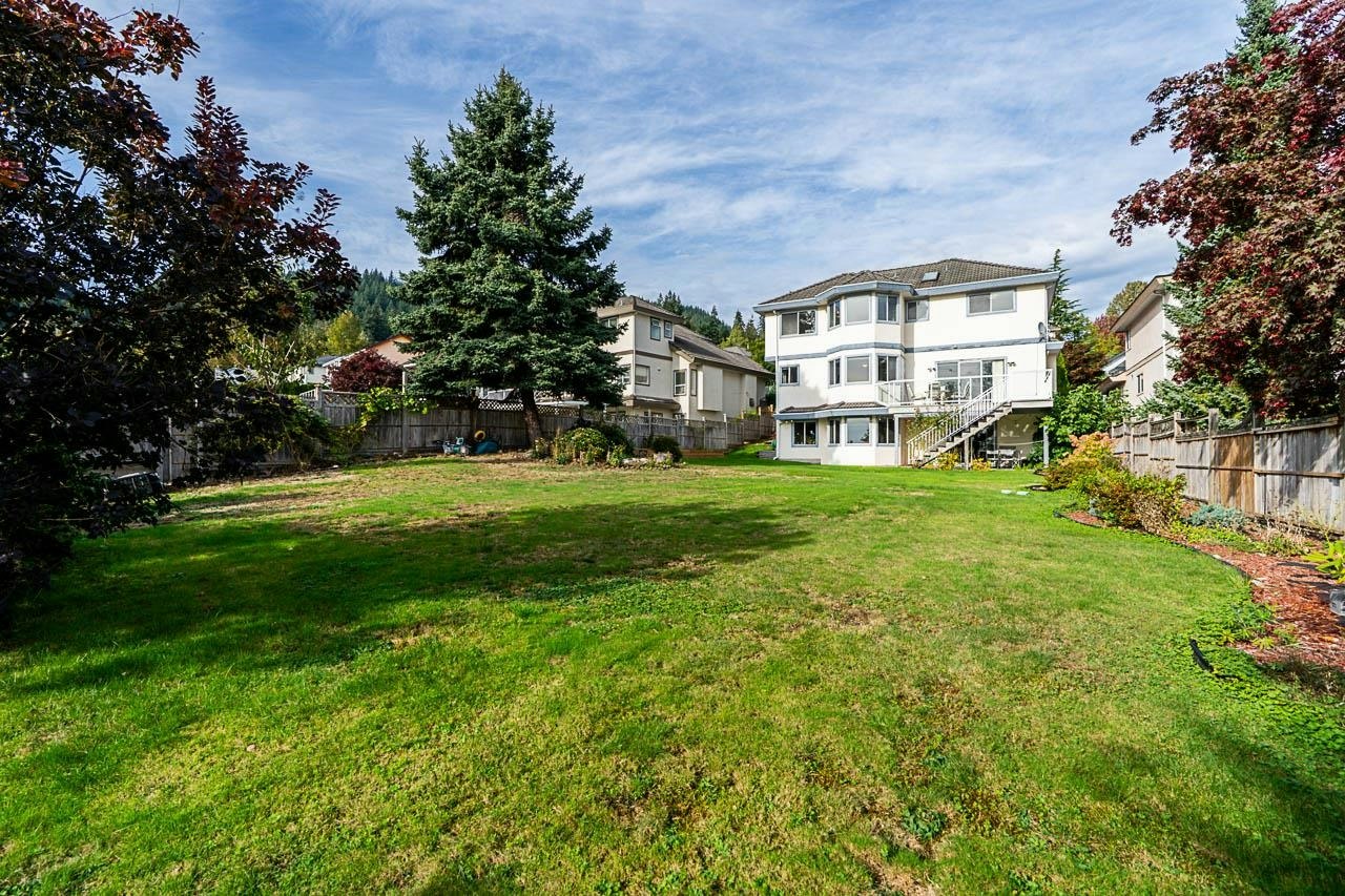 2980 Cliffrose Crescent, Coquitlam, BC, V3E 2T2 - 32
