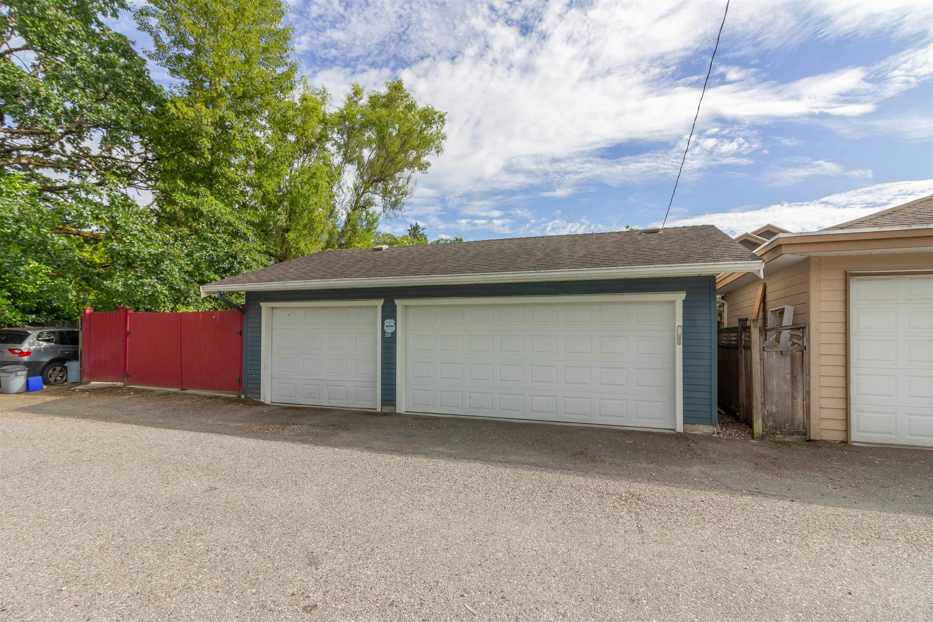 358 E 14th Street, North Vancouver, BC, V7L 2N6 - 37