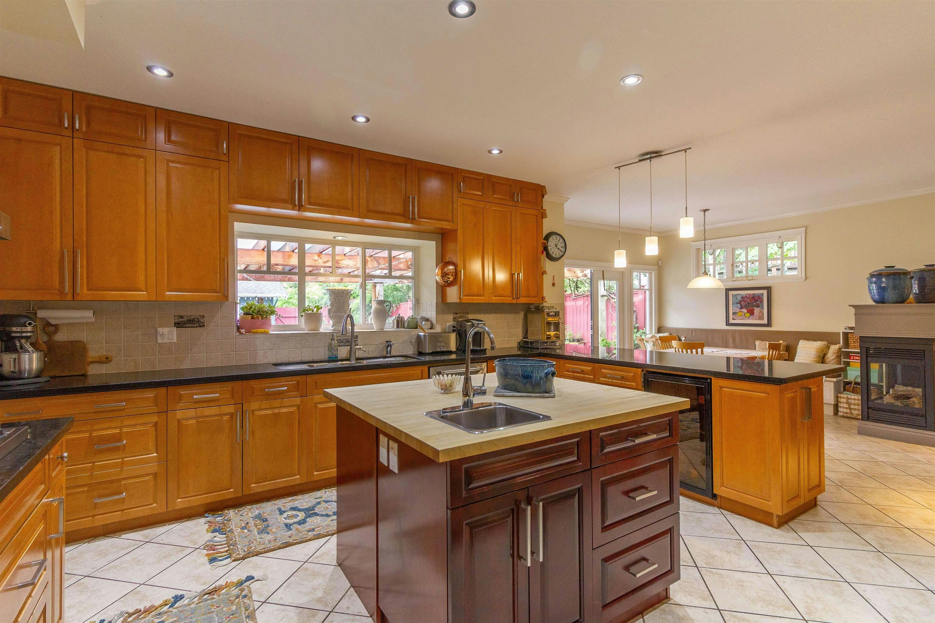358 E 14th Street, North Vancouver, BC, V7L 2N6 - 9