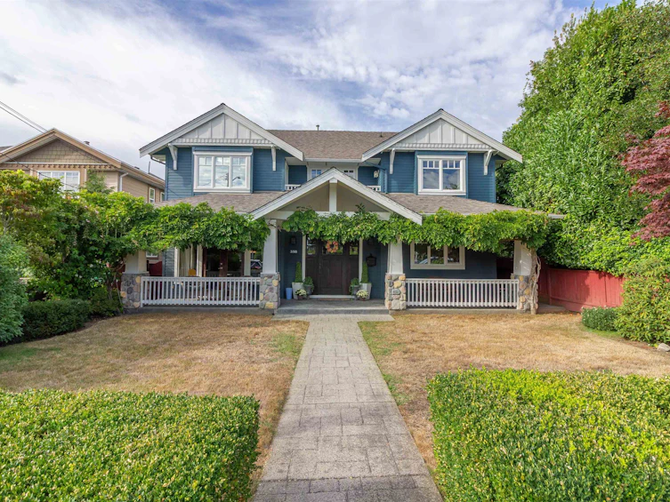 358 E 14th Street, North Vancouver, BC, V7L 2N6