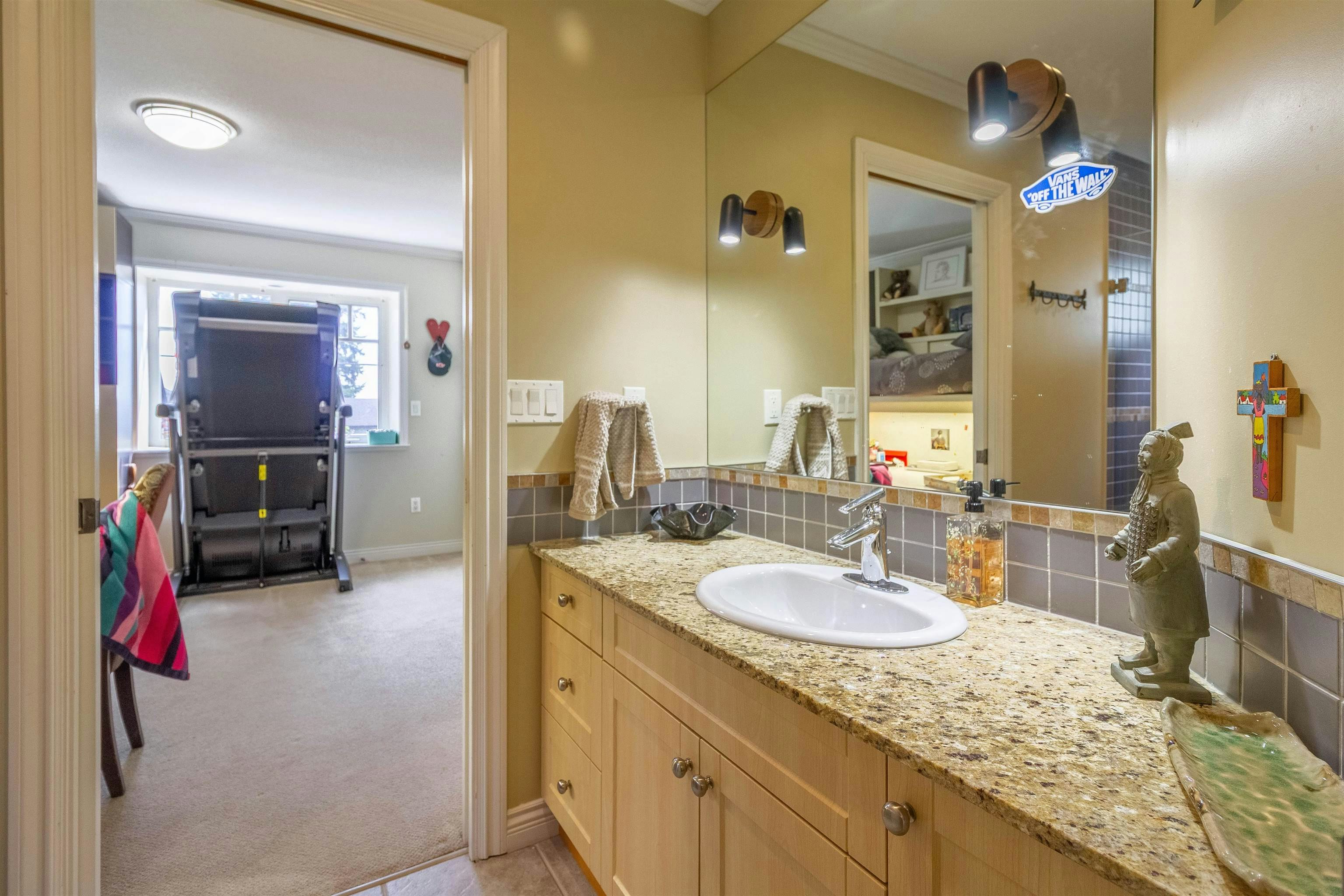 358 E 14th Street, North Vancouver, BC, V7L 2N6 - 22