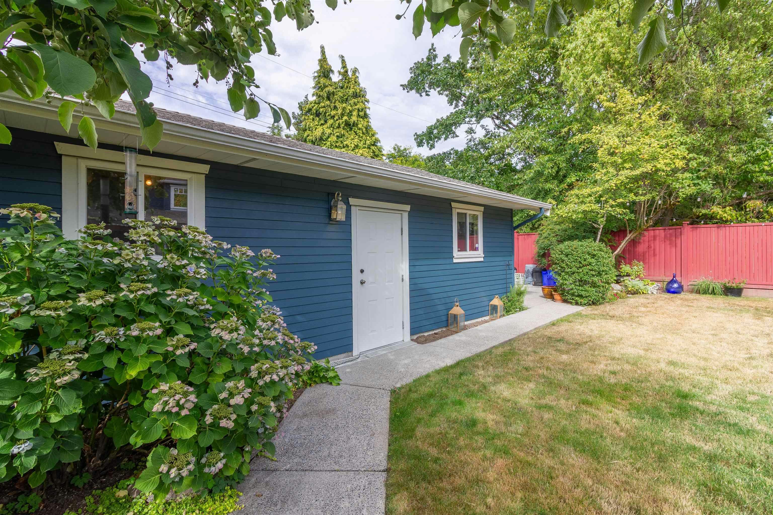 358 E 14th Street, North Vancouver, BC, V7L 2N6 - 35