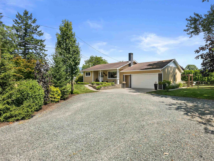 10268 Young Road, Chilliwack, BC, V2P 8C2