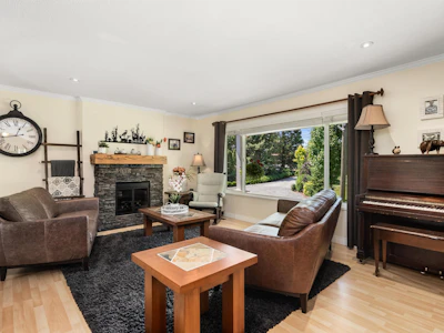 10268 Young Road - 5
