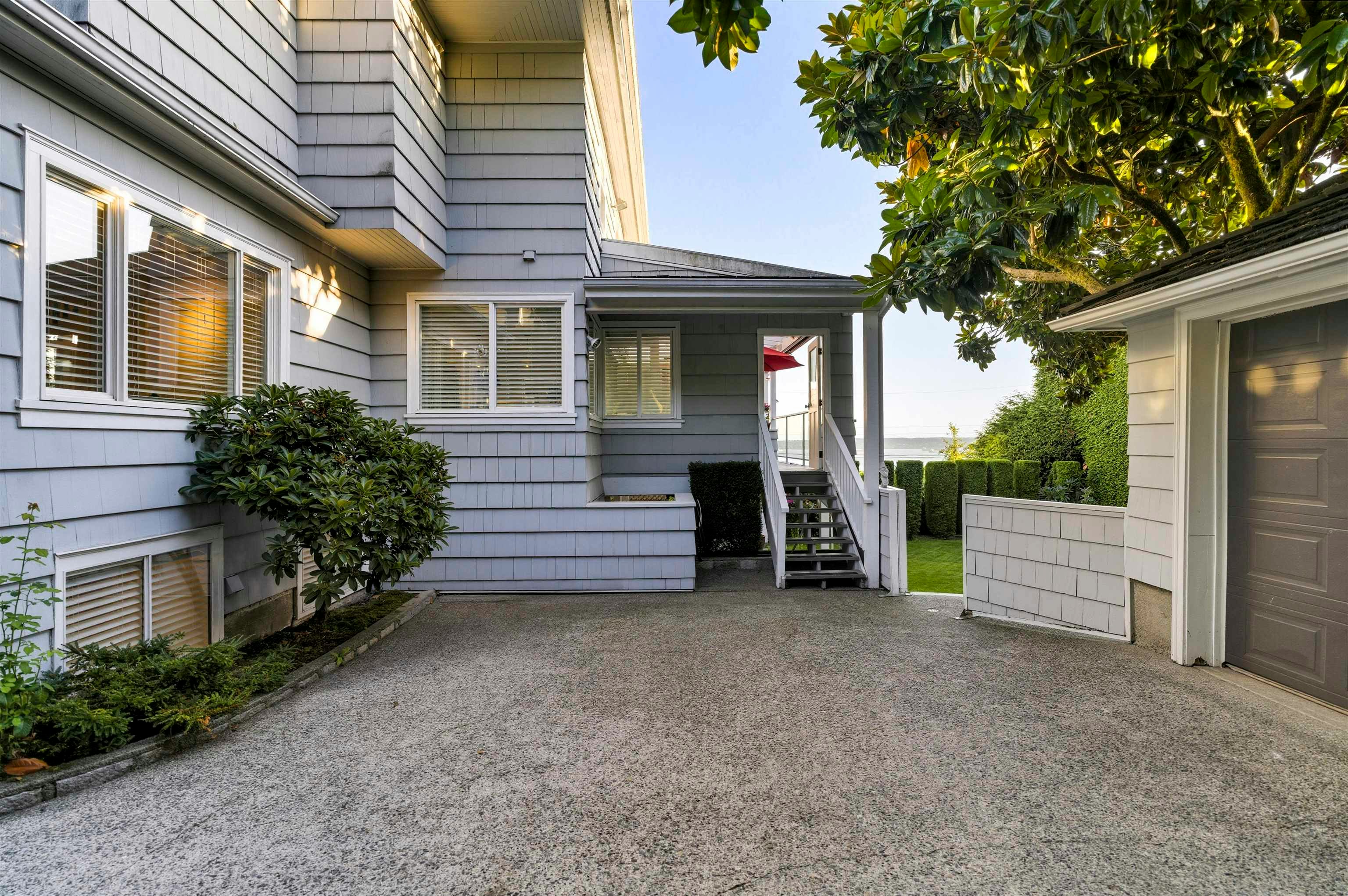 1631 22nd Street, West Vancouver, BC, V7V 4E2 - 36